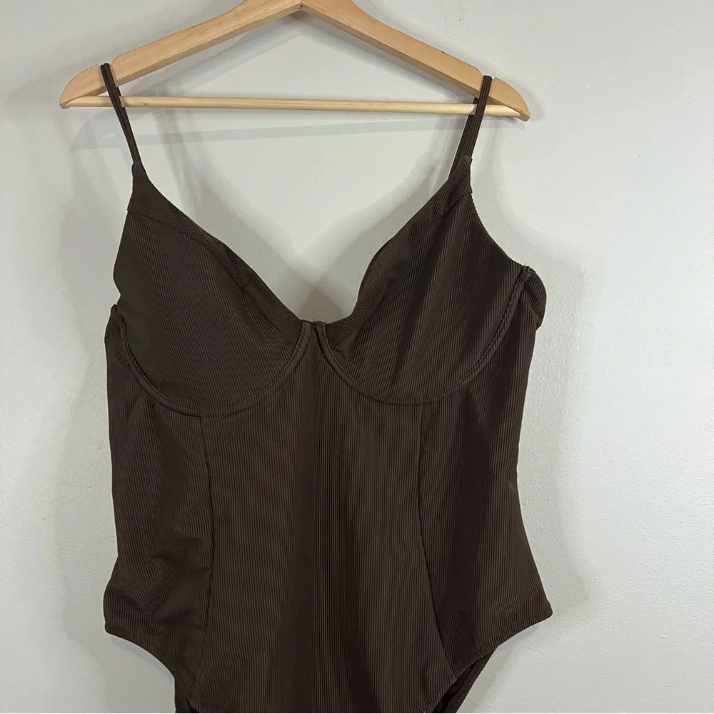 Good American Good Compression Show Up One-Piece Swimsuit SIZE 6/2x